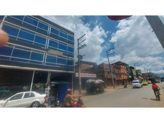Casa de 5 alcobas en venta en El Portal De Las Americas, Bogotá, 576 m² · foto 7 de 11