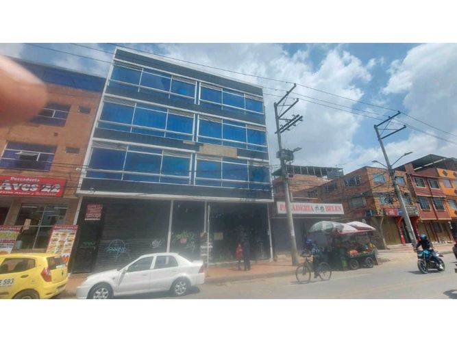 Casa de 5 alcobas en venta en El Portal De Las Americas, Bogotá, 576 m² · foto 8 de 11