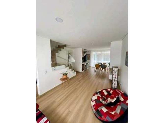 Casa de 5 alcobas en venta en Yerbabuena, Chía, 160 m² · foto 5 de 24