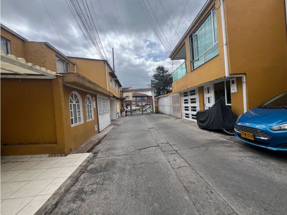 Casa en venta en Castilla, Bogotá · foto 4 de 24