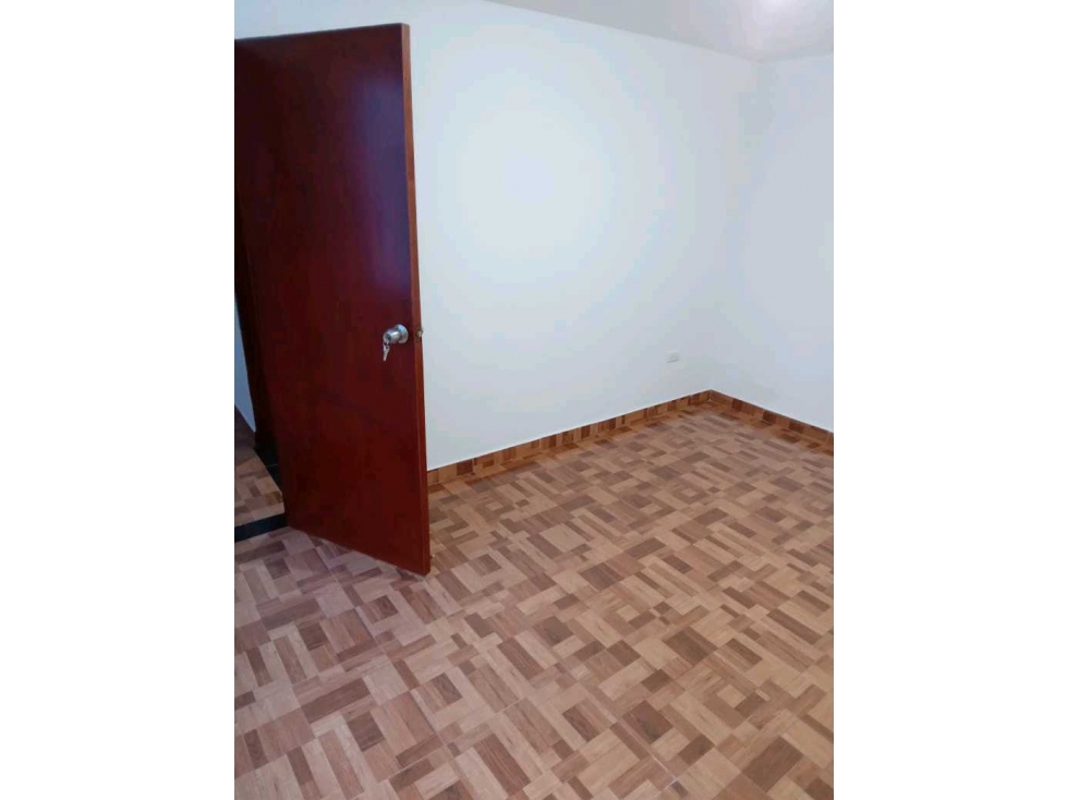 Casa en venta en Kennedy Central, Bogotá · foto 4 de 24
