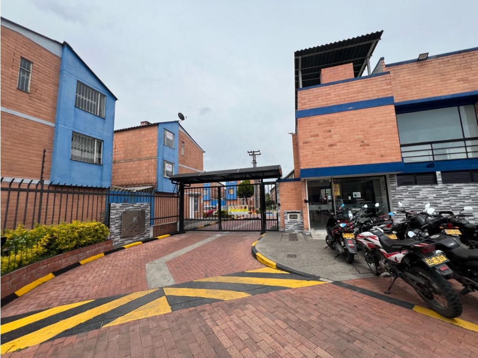 Casa en venta en El Tintal, Bogotá · foto 2 de 24