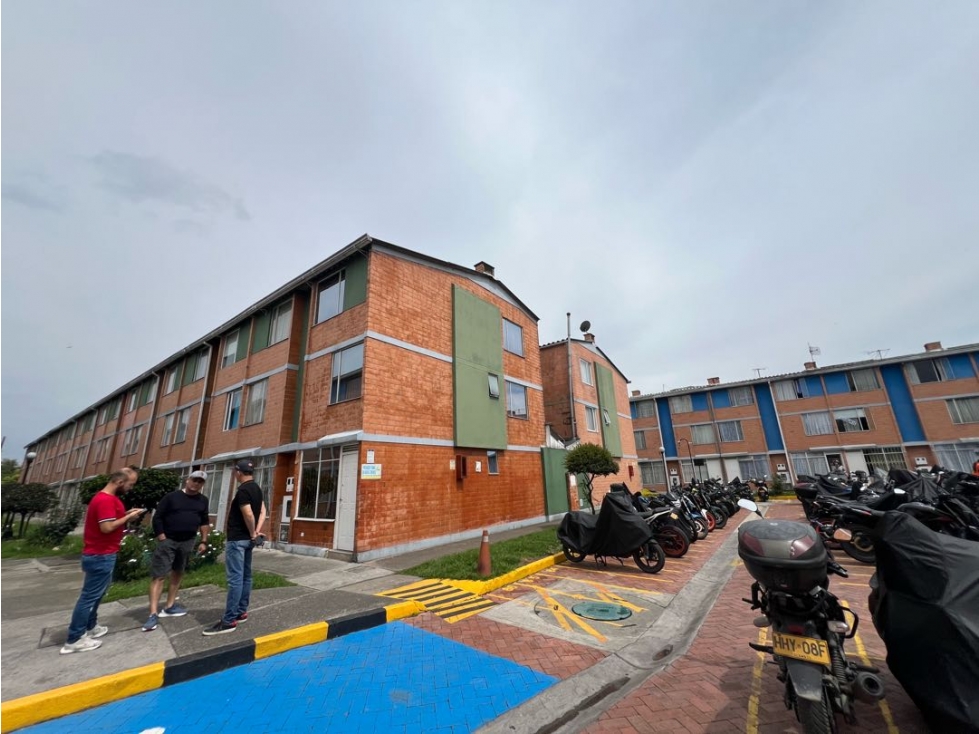 Casa en venta en El Tintal, Bogotá · foto 3 de 24