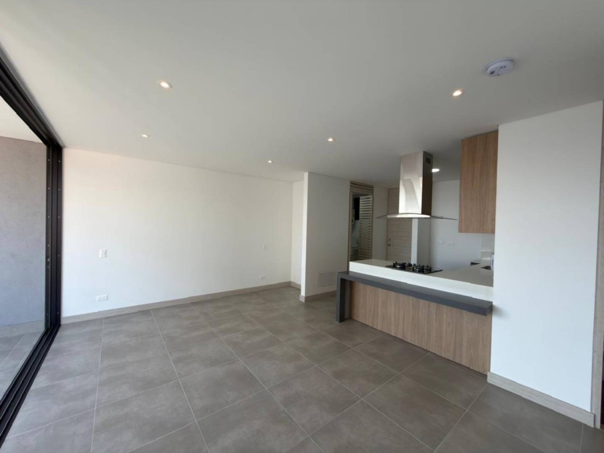 1BR Apartment in El tesoro (67 m²) - 2