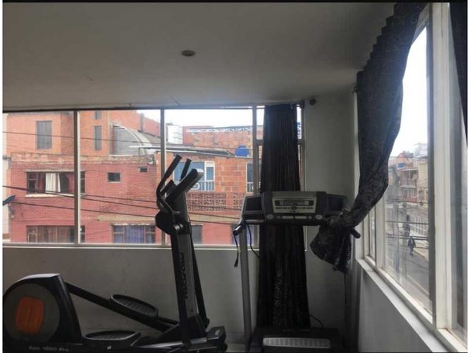 Casa de 6 alcobas en venta en La Alqueria, Bogotá, 321 m² · foto 12 de 24