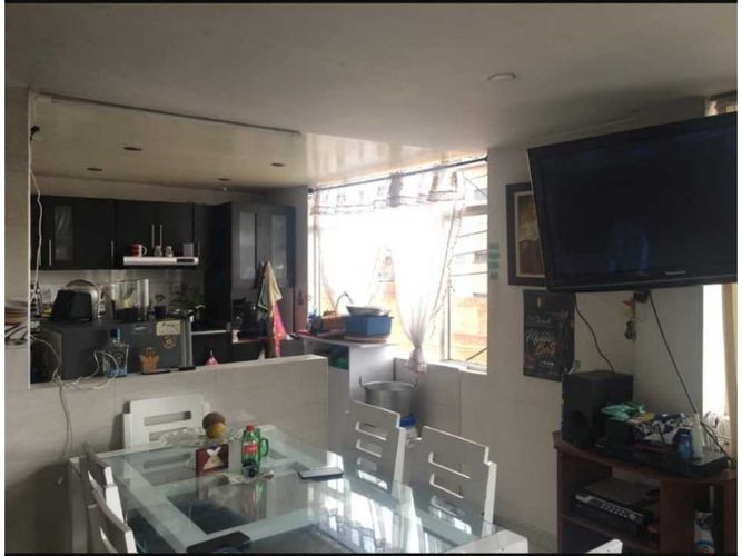 Casa de 6 alcobas en venta en La Alqueria, Bogotá, 321 m² · foto 17 de 24
