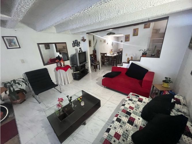 Casa en venta en Villa Alsacia, Bogotá · foto 10 de 24
