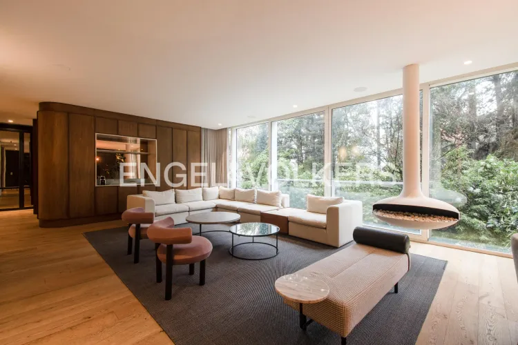 Apartamento de 4 alcobas en venta en Chico Norte, Bogotá, 363 m² · foto 2 de 23