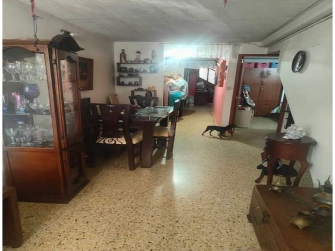 Casa de 4 alcobas en venta en La Florida, Bello, 64 m² · foto 6 de 9