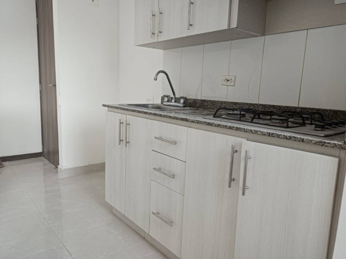 Apartamento en arriendo en Zona Industrial No. 2, Itagüí · foto 5 de 15