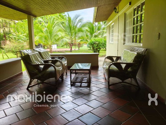 Casa de 4 alcobas en arriendo en Los Almendros, Apartado, 200 m² · foto 6 de 14