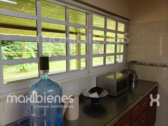 Casa de 4 alcobas en arriendo en Los Almendros, Apartado, 200 m² · foto 11 de 14
