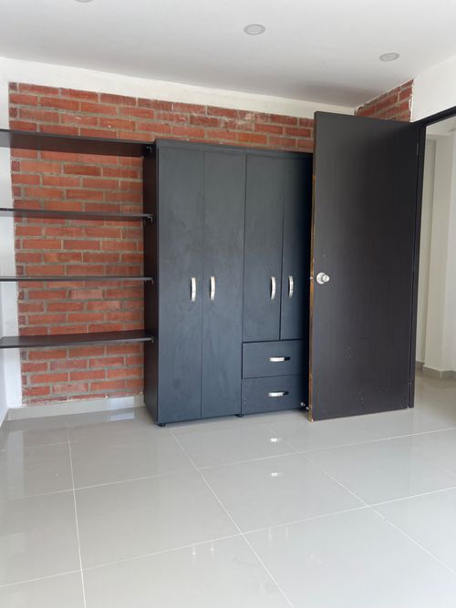 Casa de 7 alcobas en venta en El Bosque, Cali, 375 m² · foto 21 de 24