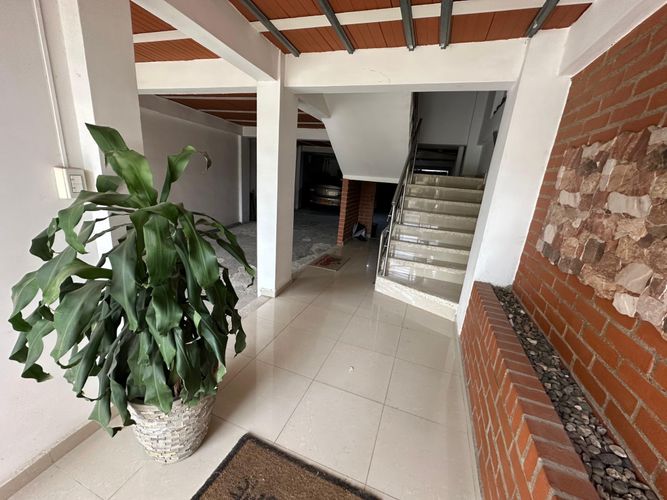 Casa de 7 alcobas en venta en El Bosque, Cali, 375 m² · foto 15 de 24