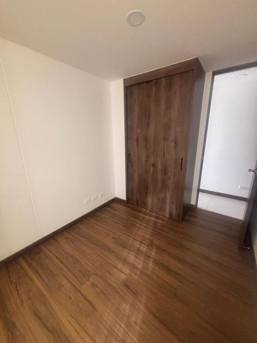 Apartamento de 3 alcobas en arriendo en Rionegro, 74 m² · foto 2 de 8
