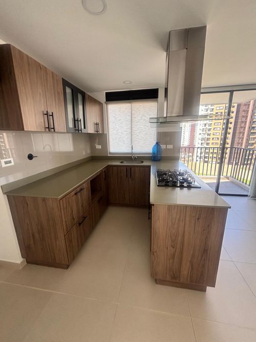 Apartamento de 3 alcobas en arriendo en Rionegro, 74 m² · foto 7 de 8