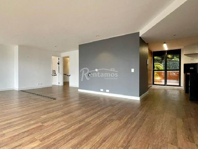 Apartamento de 3 alcobas en arriendo en San Lucas, Medellín, 285 m² · foto 21 de 21