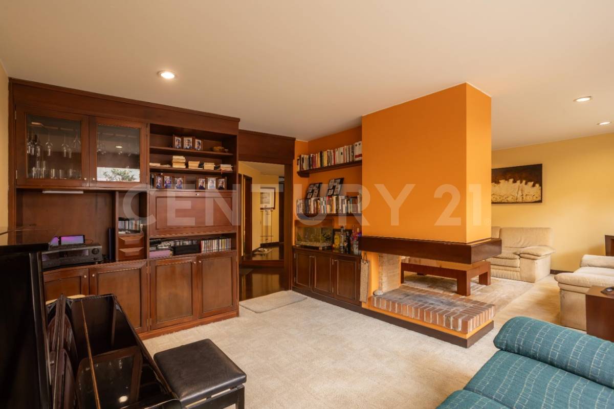 Apartamento en venta en Chico Norte, Bogotá · foto 2 de 19