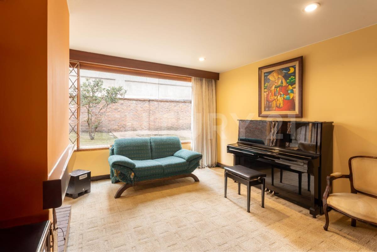 Apartamento en venta en Chico Norte, Bogotá · foto 3 de 19