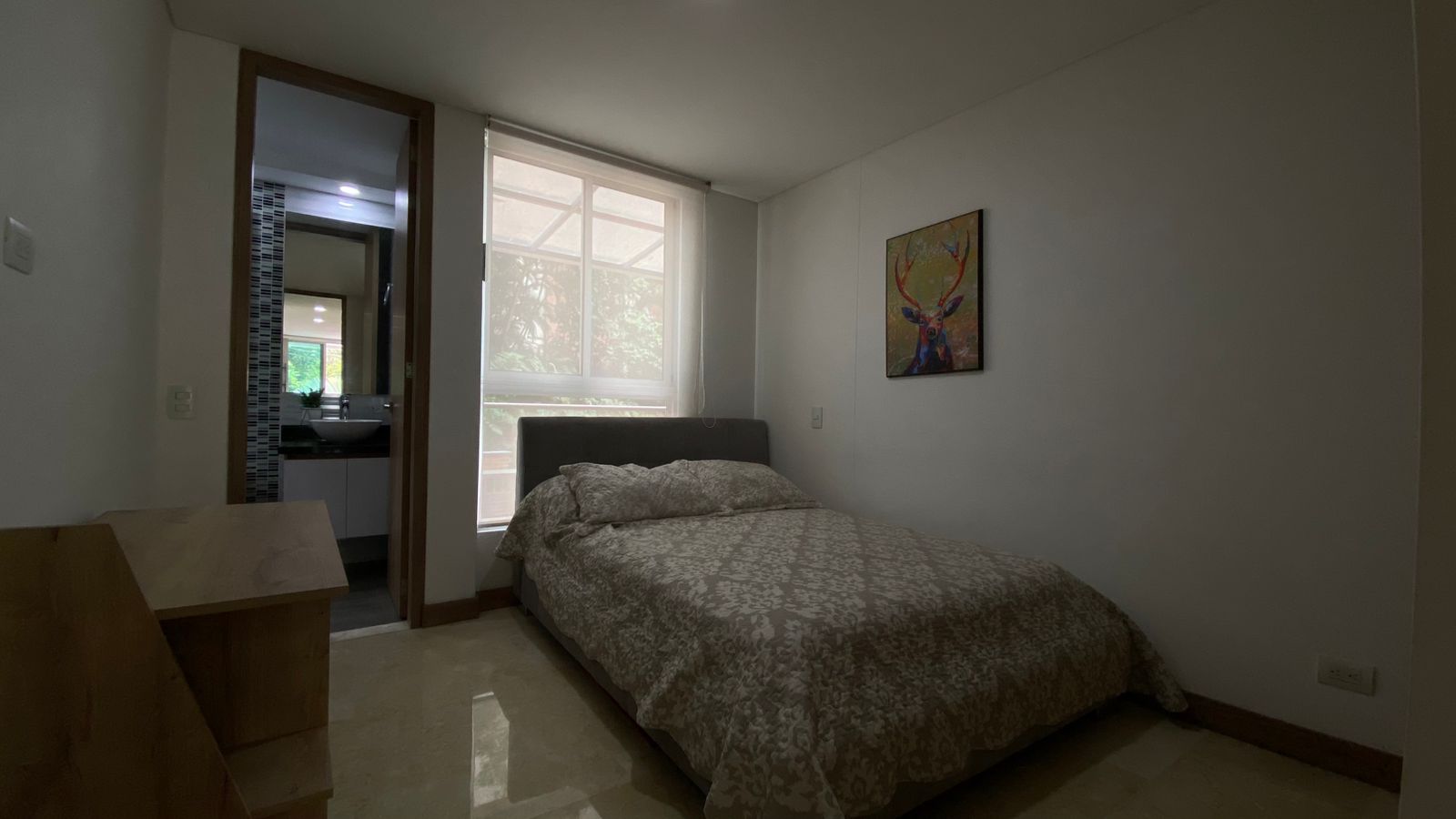 Apartamento en arriendo en Castropol, Medellín · foto 13 de 19