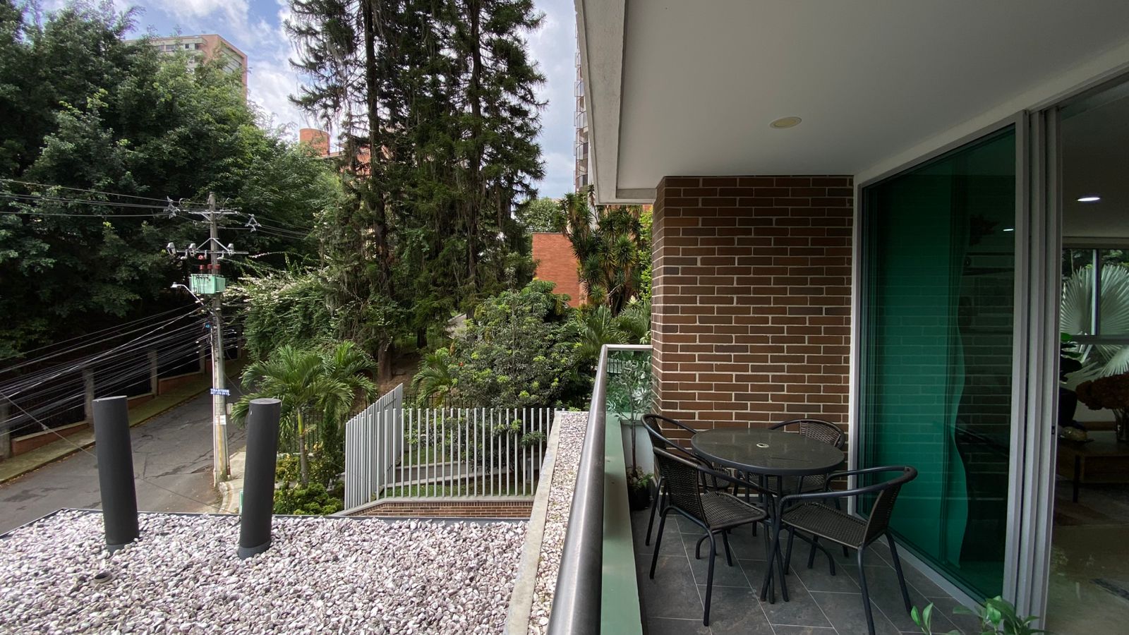 Apartamento en arriendo en Castropol, Medellín · foto 18 de 19