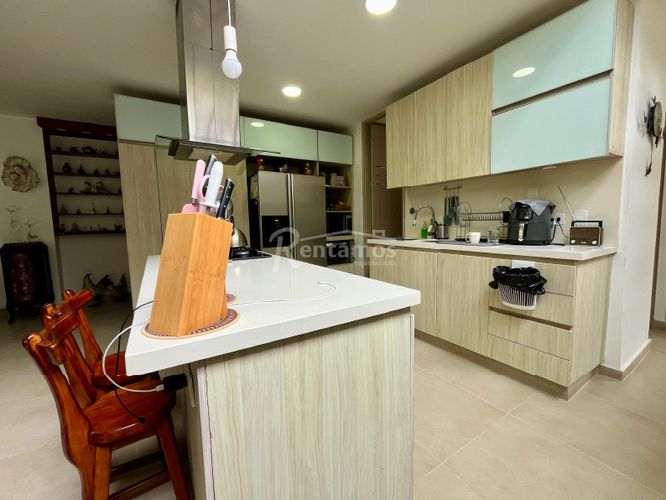 Casa de 3 alcobas en venta en Santa Catalina, Envigado, 286 m² · foto 3 de 24