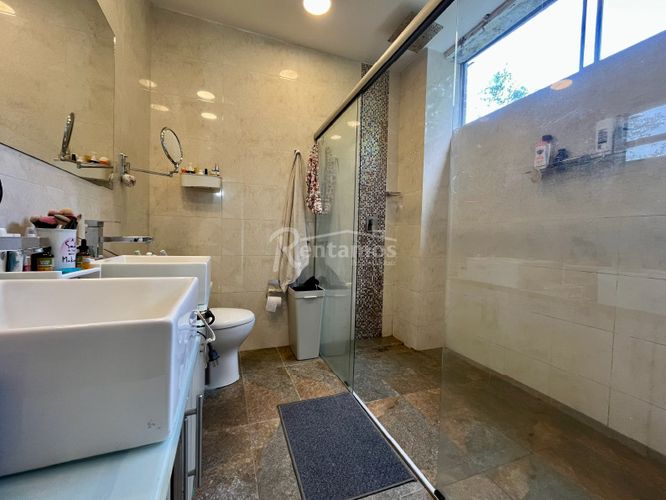 Casa de 3 alcobas en venta en Santa Catalina, Envigado, 286 m² · foto 19 de 24
