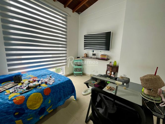 Casa de 3 alcobas en venta en Santa Catalina, Envigado, 286 m² · foto 20 de 24