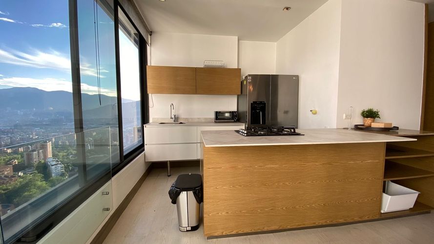Apartamento de 1 alcoba en arriendo en San Lucas, Medellín, 90 m² · foto 4 de 13