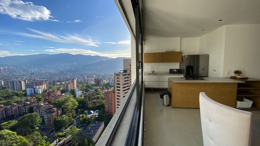 Apartamento de 1 alcoba en arriendo en San Lucas, Medellín, 90 m² · foto 5 de 13