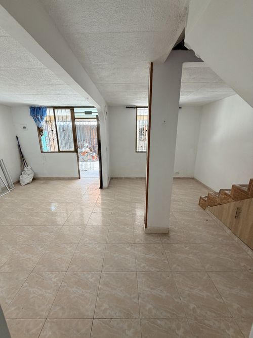 Casa de 5 alcobas en venta en Valle Grande, Cali, 140 m² · foto 5 de 24