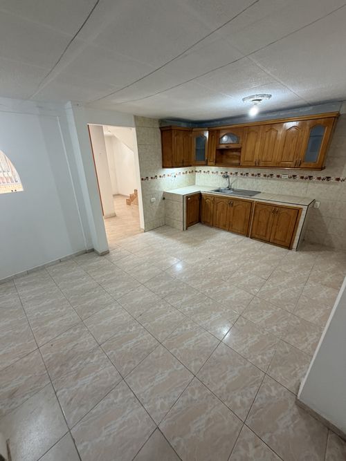 Casa de 5 alcobas en venta en Valle Grande, Cali, 140 m² · foto 9 de 24