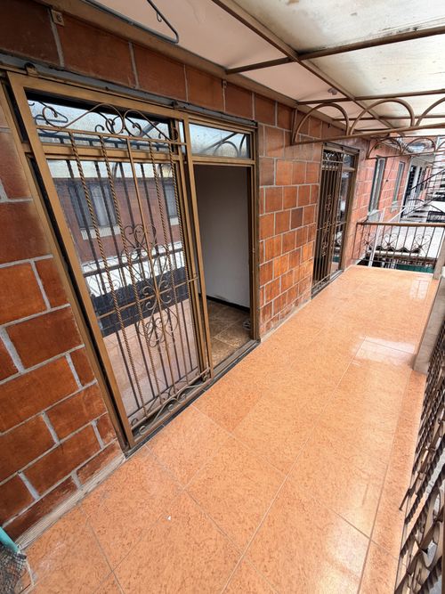 Casa de 5 alcobas en venta en Valle Grande, Cali, 140 m² · foto 13 de 24