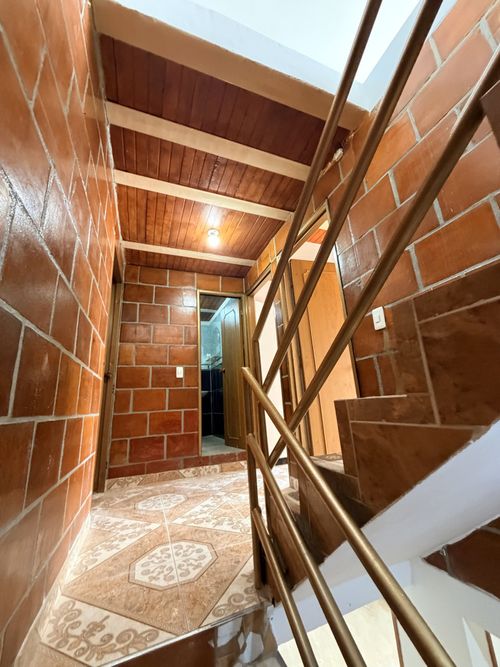 Casa de 5 alcobas en venta en Valle Grande, Cali, 140 m² · foto 17 de 24