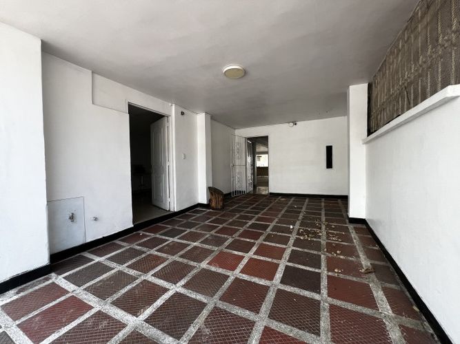 Casa de 4 alcobas en venta en Santa Anita, Cali, 300 m² · foto 18 de 21