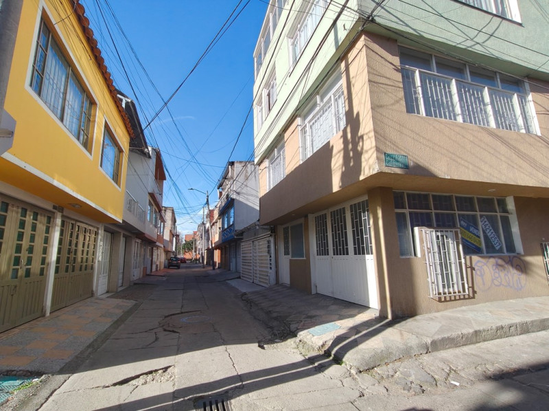 Apartamento en venta en Santa Cecilia, Bogotá · foto 3 de 17