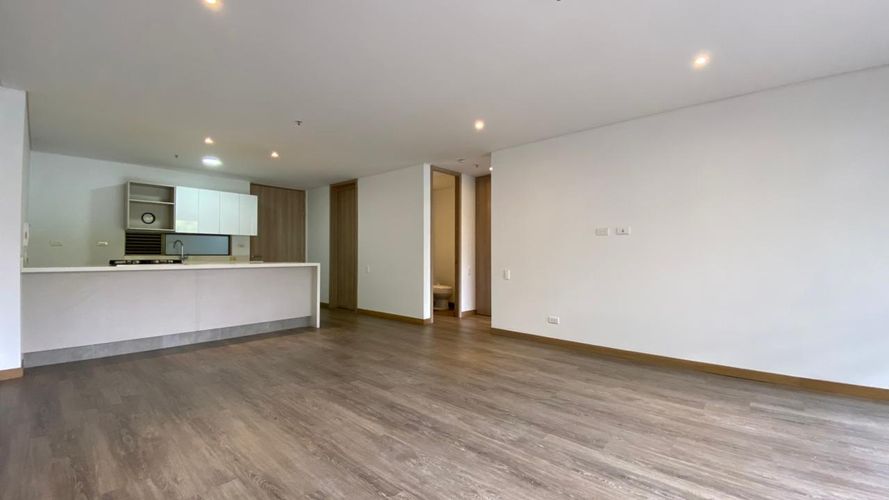 Apartamento de 1 alcoba en arriendo en Los Balsos, Medellín, 97 m² · foto 2 de 11