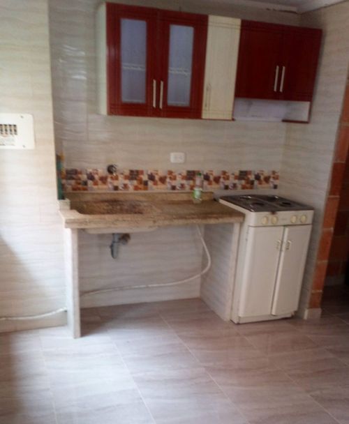 Casa de 2 alcobas en venta en Eugenio Diaz Castro, Soacha, 50 m² · foto 2 de 10