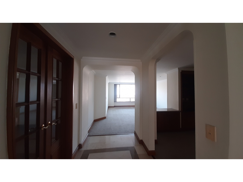 Apartamento en venta en Santa Barbara, Bogotá · foto 5 de 17