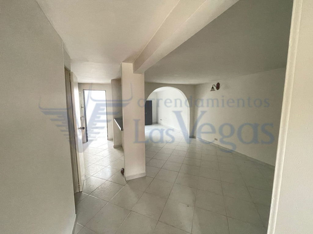 Casa en venta en San javier, Medellín 2