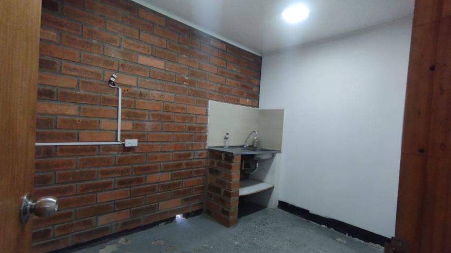 Bodega en arriendo en Los Alcazares, Sabaneta, 800 m² · foto 11 de 19