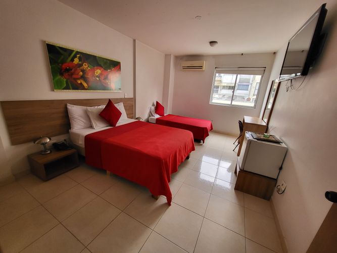 Edificio en venta en Sector Plaza De Bolivar, Pereira, 1300 m² · foto 11 de 12