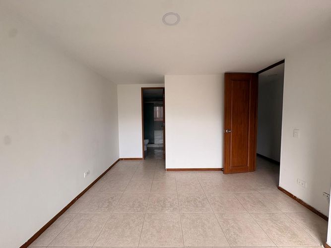 Apartamento de 3 alcobas en arriendo en Vegas De La Doctora, Sabaneta, 97 m² · foto 3 de 17