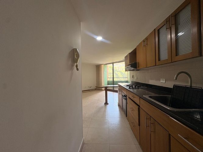 Apartamento de 3 alcobas en arriendo en Vegas De La Doctora, Sabaneta, 97 m² · foto 8 de 17