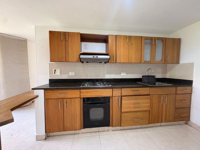 Apartamento de 3 alcobas en arriendo en Vegas De La Doctora, Sabaneta, 97 m² · foto 6 de 17