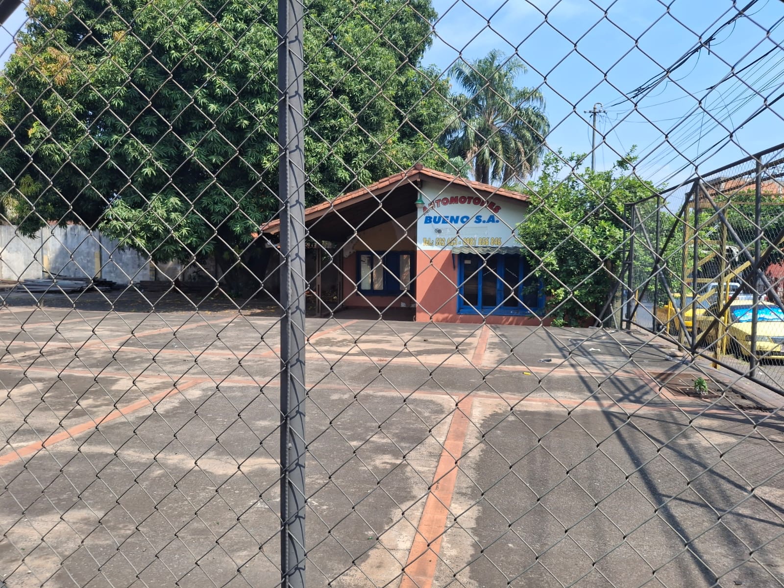 VENDO TERRENO EN ESQUINA ZONA CENTRO DE SAN LORENZO — foto 3