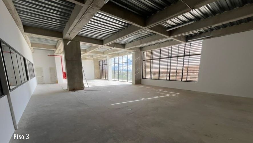 Bodega en arriendo en Siberia, Cota, 2070 m² · foto 5 de 9