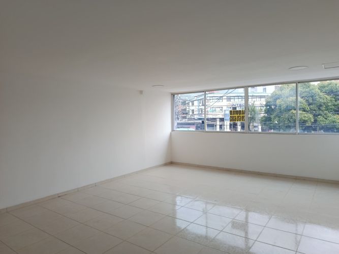Oficina en arriendo en San Vicente, Cali, 124 m² · foto 3 de 21
