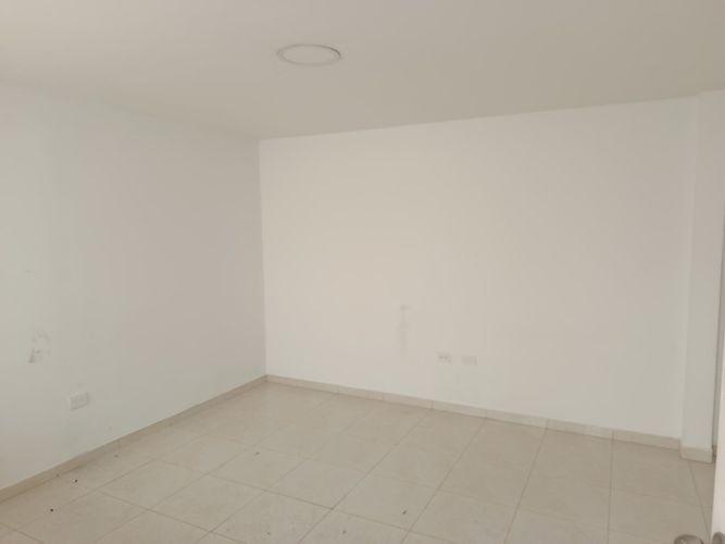 Oficina en arriendo en San Vicente, Cali, 124 m² · foto 8 de 21