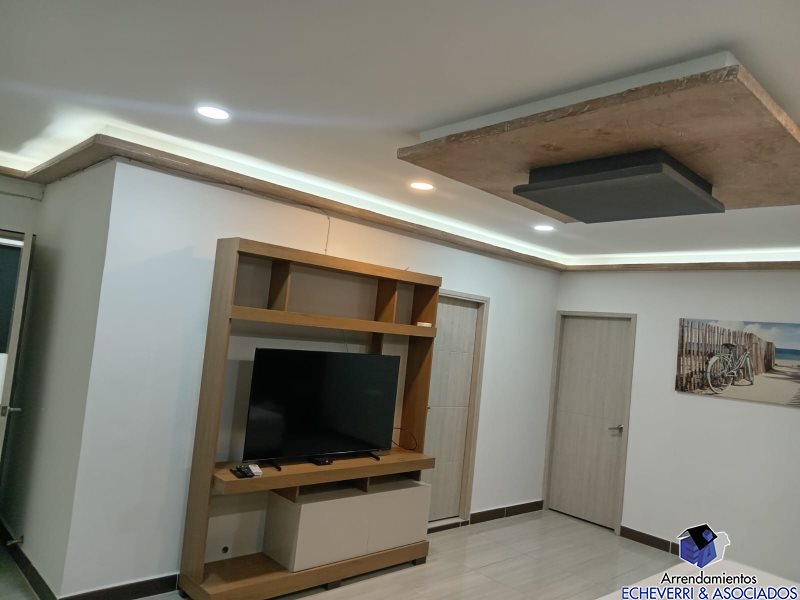 Apartamento en venta en Zona Centro, Envigado · foto 3 de 7